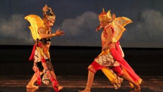Seni Pertunjukan Tradisional: Wayang, Tari & Musik