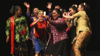 peran perempuan dalam budaya